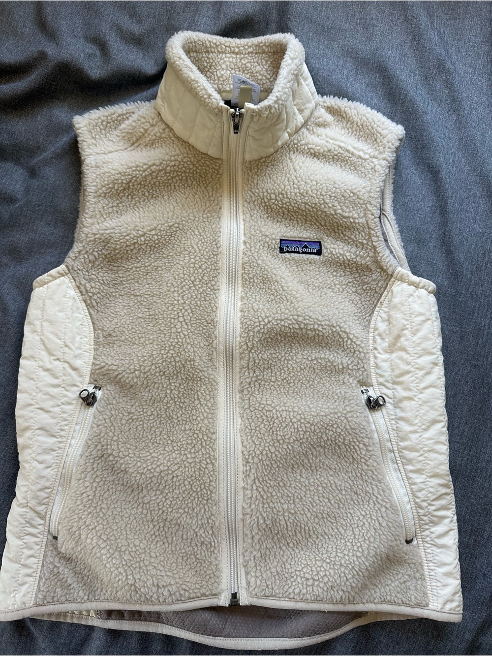 Women’s Patagonia Off-White Sherpa Fleece Vest